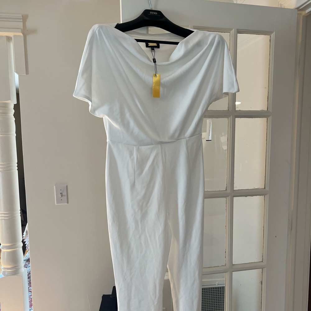 Alexia Admor White Draped Neck Jumpsuit size Medium